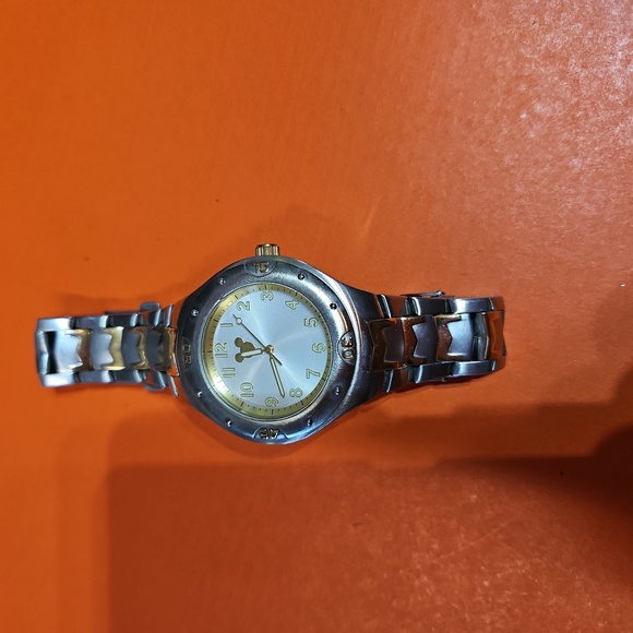 Mens watch